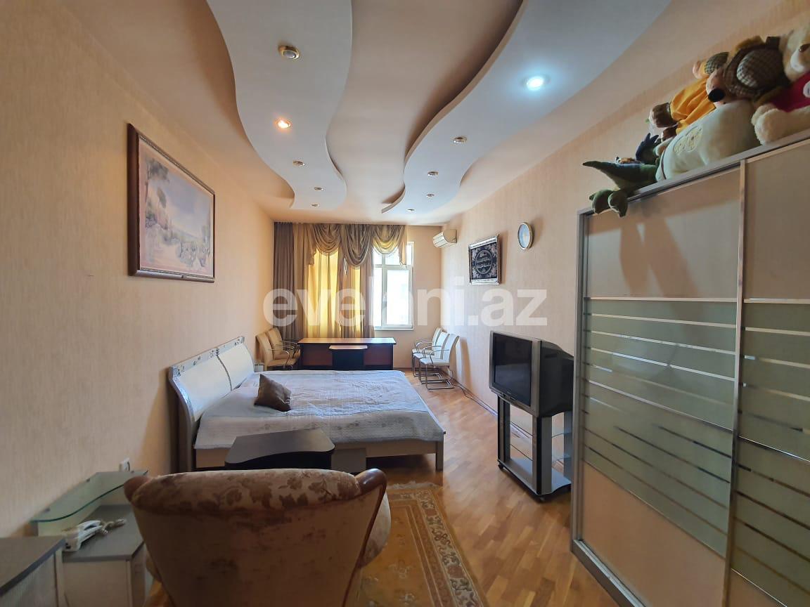Satılır, yeni tikili, 4 otaqlı, 225 m², 28 may m.