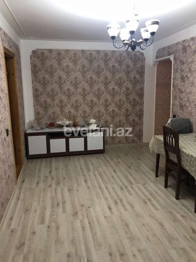 Satılır, köhnə tikili, 2 otaqlı, 55 m², Xalqlar Dostluğu m.