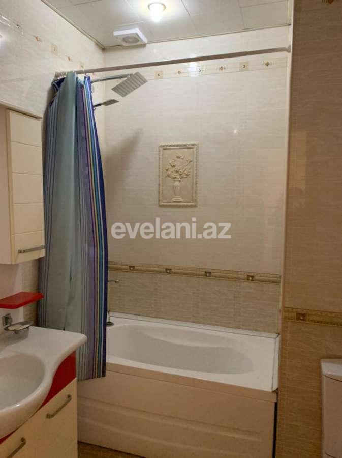 Satılır, köhnə tikili, 3 otaqlı, 90 m², Azadlıq prospekti m.