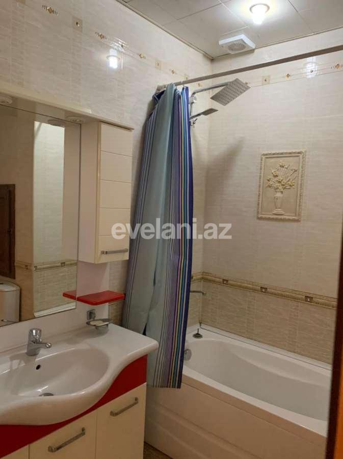 Satılır, köhnə tikili, 3 otaqlı, 90 m², Azadlıq prospekti m.