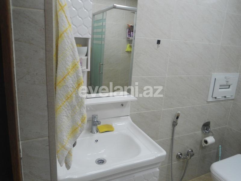 Satılır, yeni tikili, 2 otaqlı, 60 m², İnşaatçılar m.