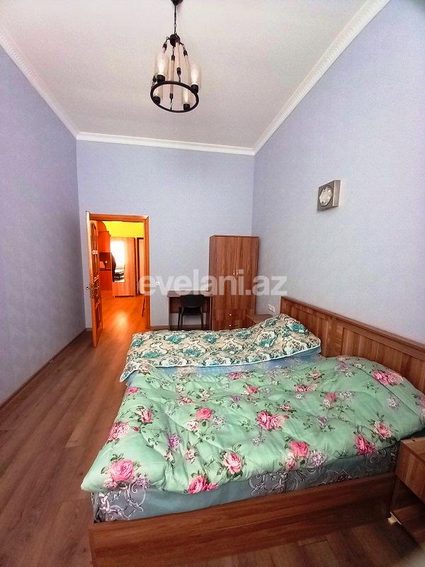 Rent, old building, 3 room, 60 m², Sahil m.