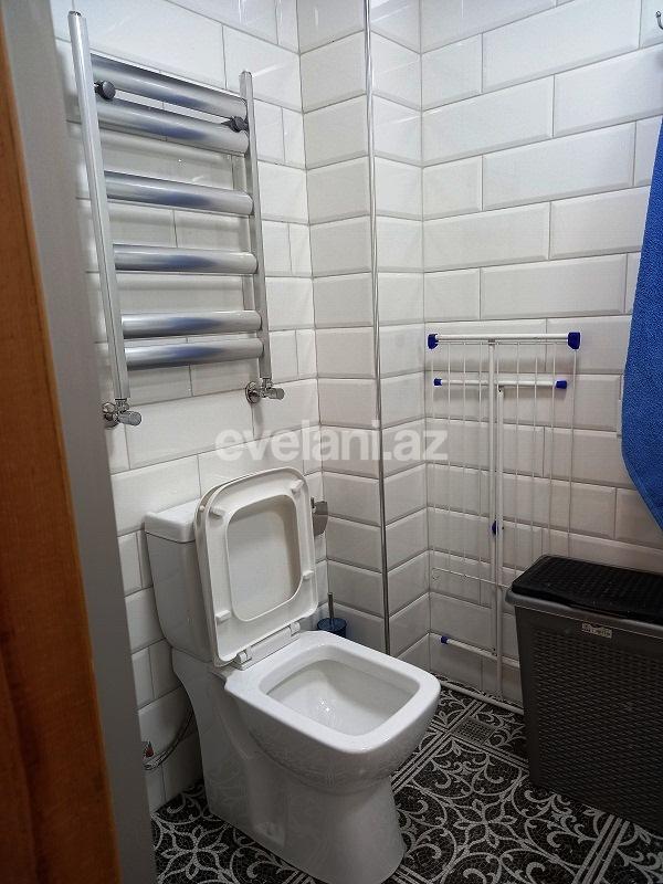 Rent, old building, 3 room, 60 m², Sahil m.