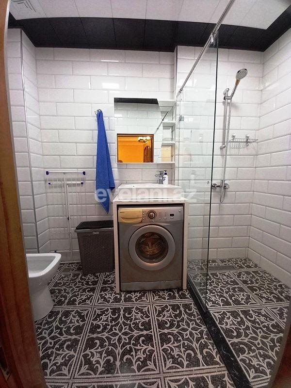 Rent, old building, 3 room, 60 m², Sahil m.