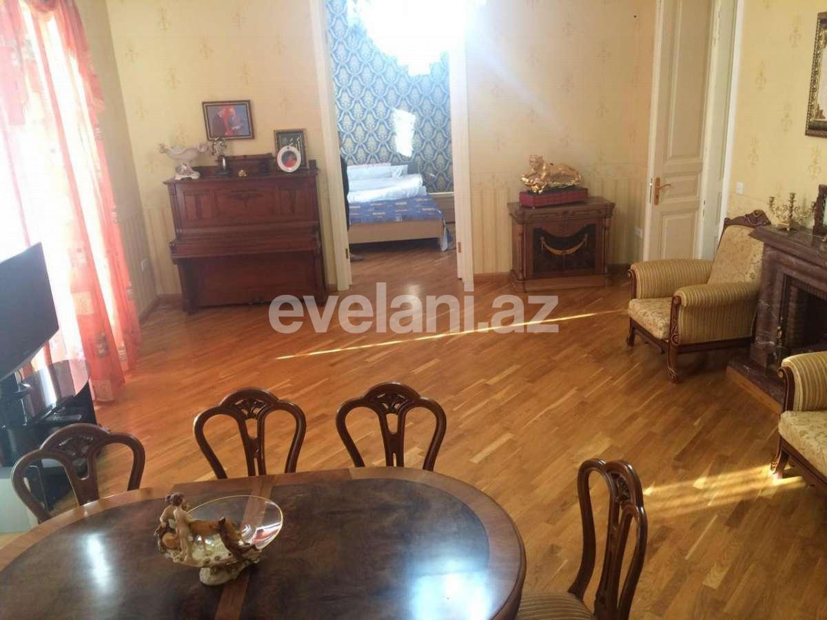 Satılır, köhnə tikili, 4 otaqlı, 143 m², 28 may m.