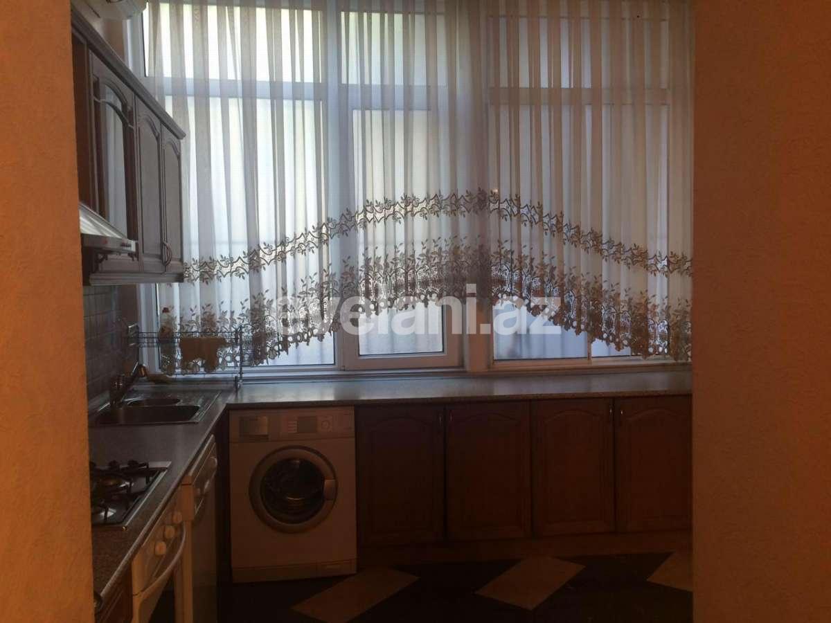 Satılır, köhnə tikili, 4 otaqlı, 143 m², 28 may m.