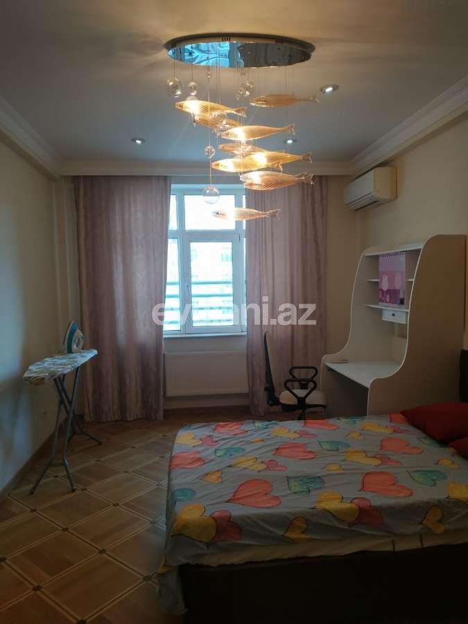 Satılır, yeni tikili, 3 otaqlı, 142 m², Şah İsmayıl Xətai m.