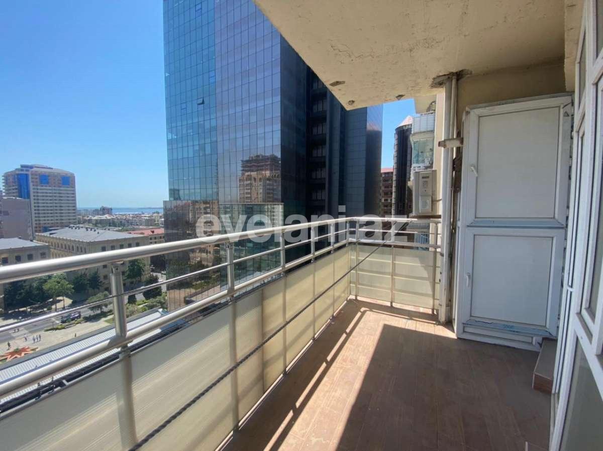 Satılır, yeni tikili, 3 otaqlı, 131.5 m², Şah İsmayıl Xətai m.