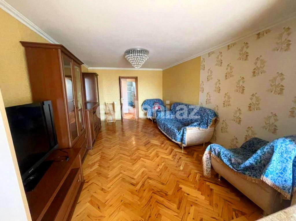Sale, old building, 3 room, 70 m², Elmlar Akademiyası m.
