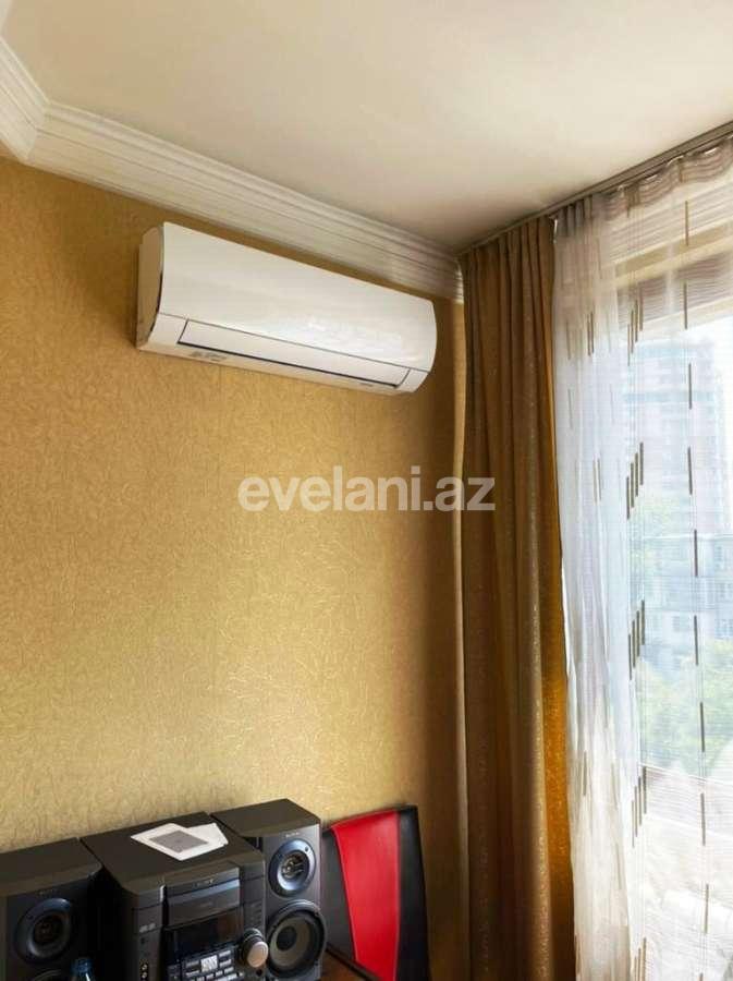 Sale, old building, 3 room, 70 m², Elmlar Akademiyası m.