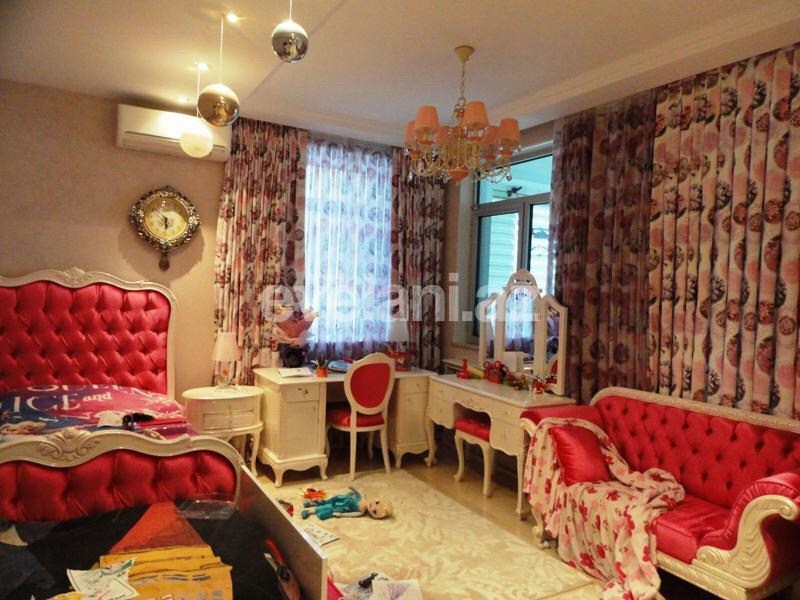 Sale, new building, 4 room, 220 m², Nizami m.