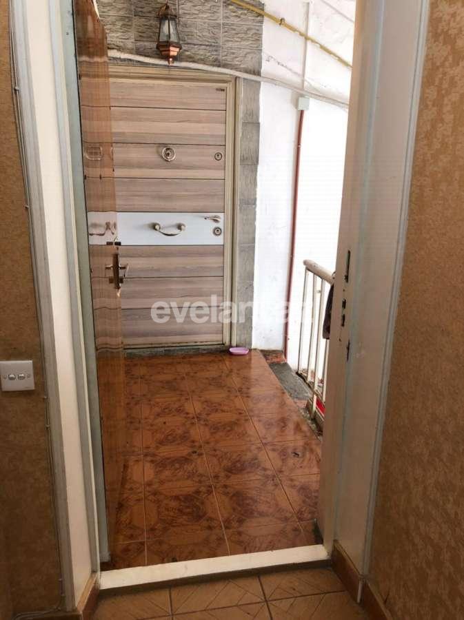 Satılır, köhnə tikili, 2 otaqlı, 60 m², 3-cü mikrorayon q.