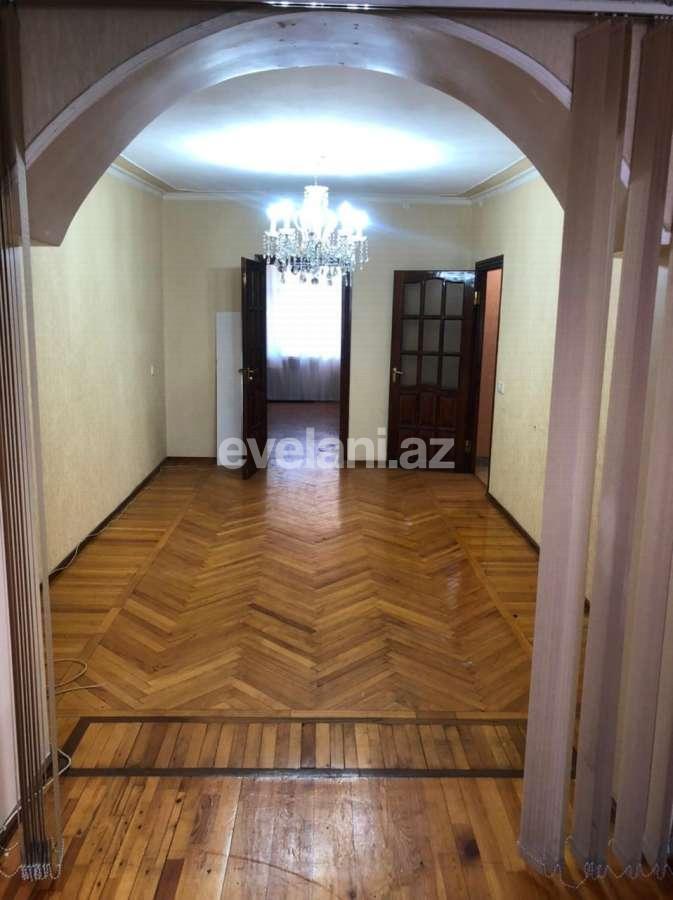 Satılır, köhnə tikili, 2 otaqlı, 60 m², 3-cü mikrorayon q.