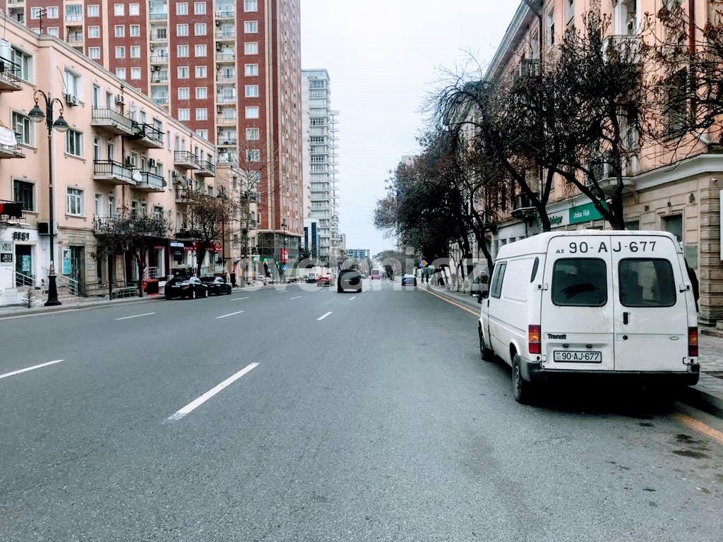 Satılır, köhnə tikili, 2 otaqlı, 50 m², 28 may m.