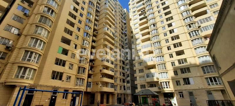 Satılır, yeni tikili, 1 otaqlı, 68 m², 8 Noyabr m.