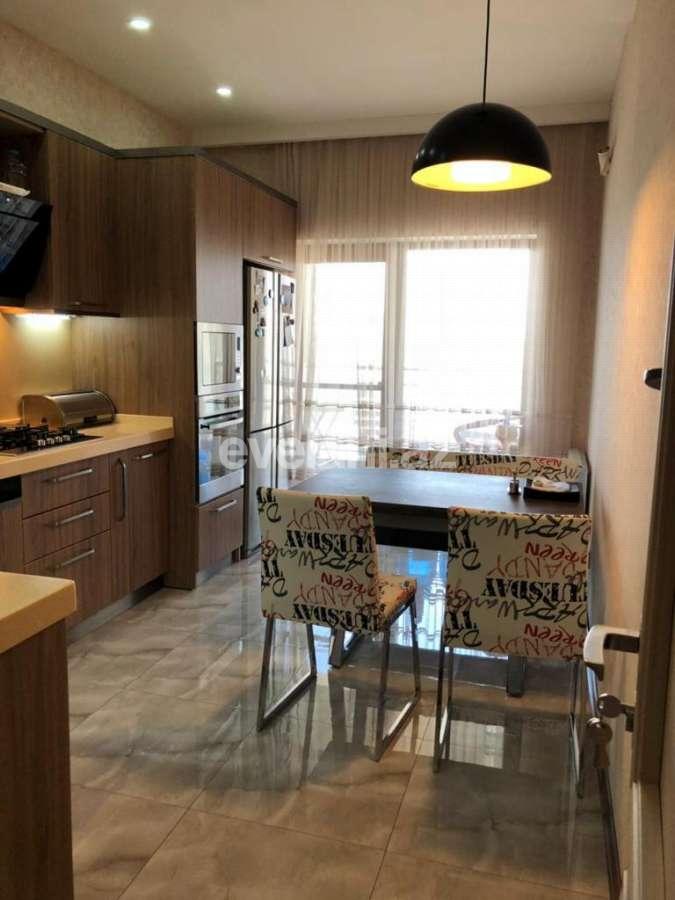 Satılır, yeni tikili, 3 otaqlı, 141 m², Şah İsmayıl Xətai m.