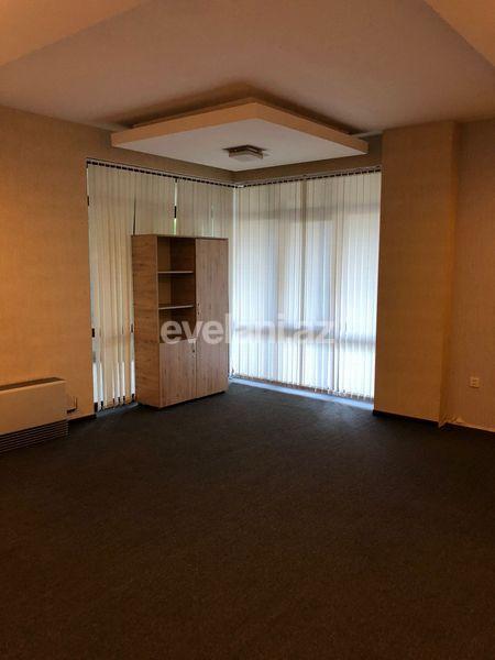 Kirayə verilir, ofis, 4 otaqlı, 170 m², İçəri Şəhər m.