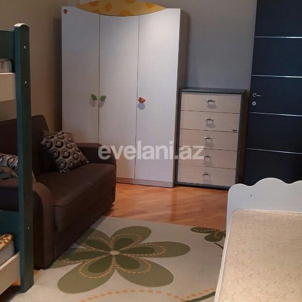 Сдаётся, новостройка, 4-комнаты, 200 m², Насиминский r.