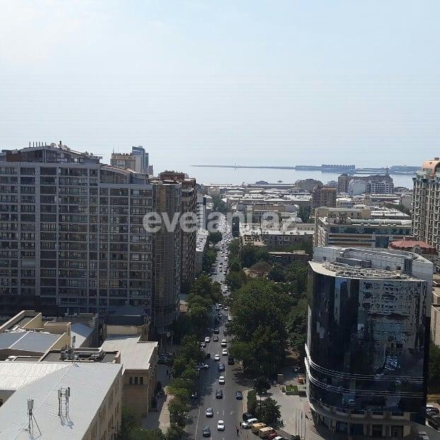 Сдаётся, новостройка, 4-комнаты, 200 m², Насиминский r.