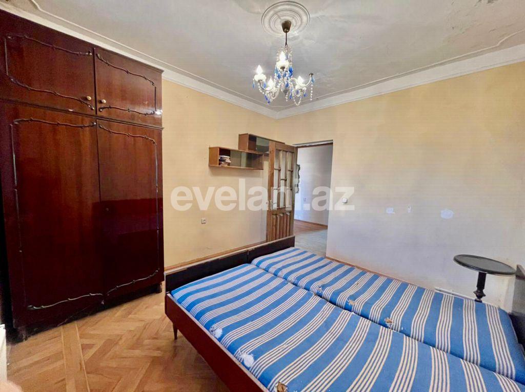 Sale, old building, 4 room, 66 m², Nasimi m.