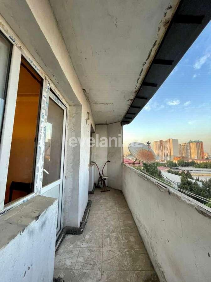 Sale, old building, 4 room, 66 m², Nasimi m.