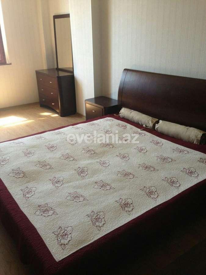 Satılır, yeni tikili, 3 otaqlı, 140 m², 28 may m.