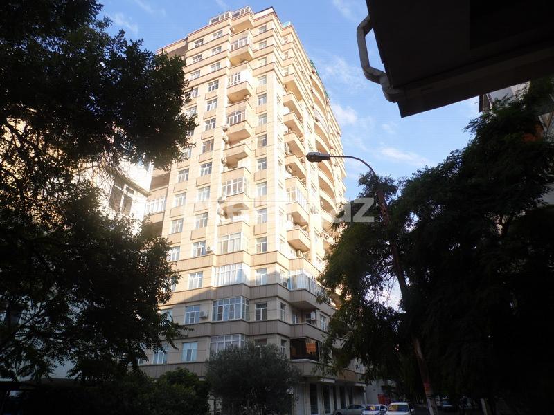 Kirayə verilir, yeni tikili, 3 otaqlı, 178 m², İnşaatçılar m.
