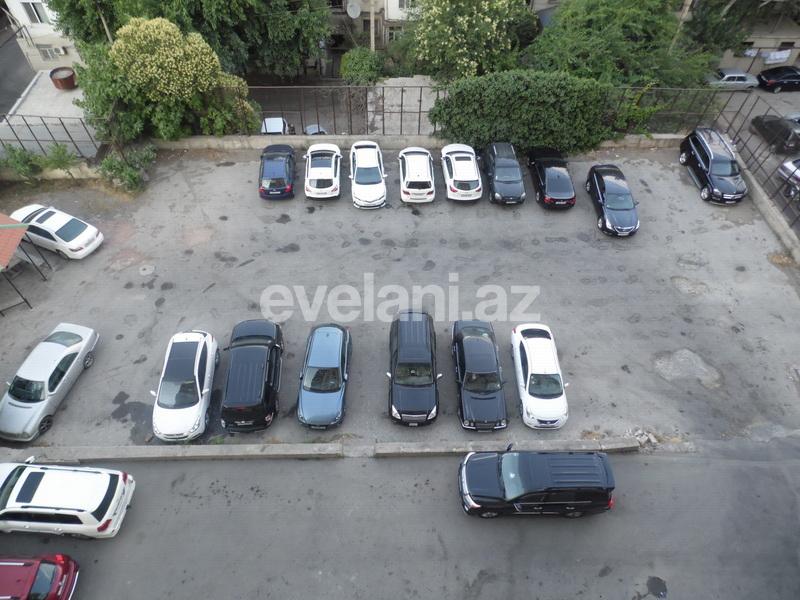 Kirayə verilir, yeni tikili, 3 otaqlı, 178 m², İnşaatçılar m.