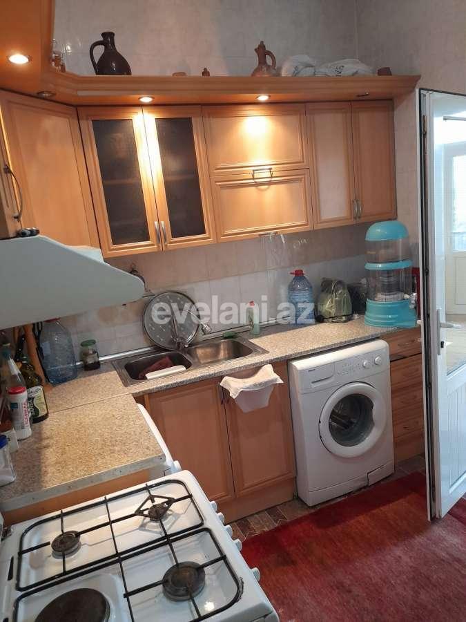 Kirayə verilir, köhnə tikili, 3 otaqlı, 85 m², Elmlər Akademiyası m.