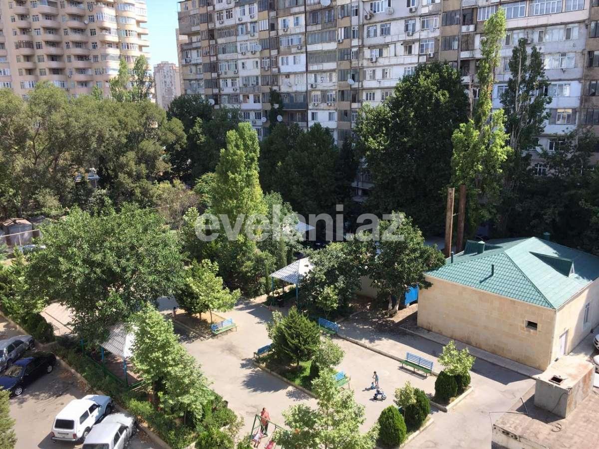 Продаётся, вторичка, 2-комнаты, 65 m², Низами m.