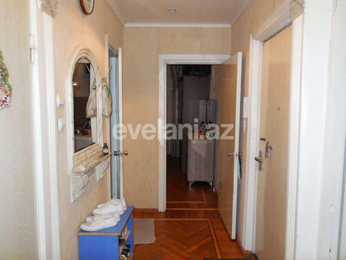 Продаётся, вторичка, 2-комнаты, 65 m², Низами m.