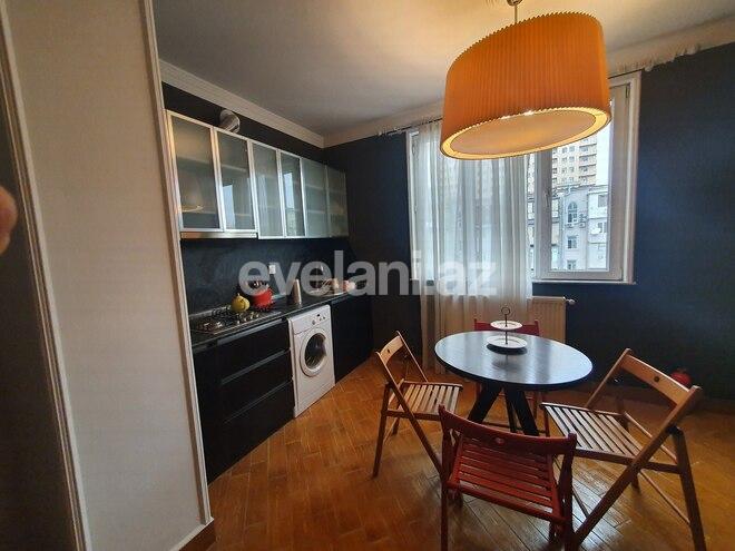 Kirayə verilir, köhnə tikili, 3 otaqlı, 175 m², Səbail r.