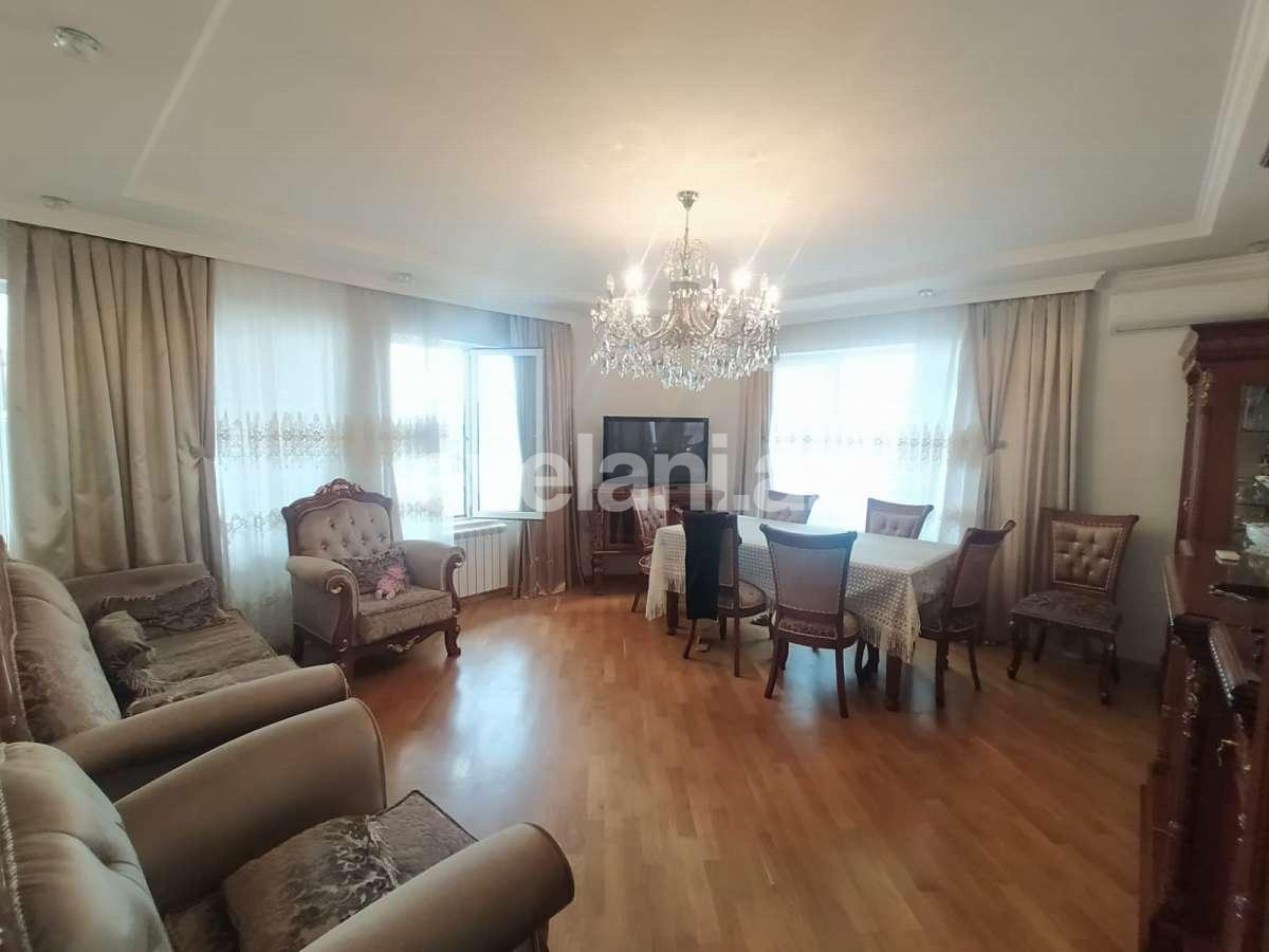 Satılır, yeni tikili, 2 otaqlı, 107 m², 8 Noyabr m.