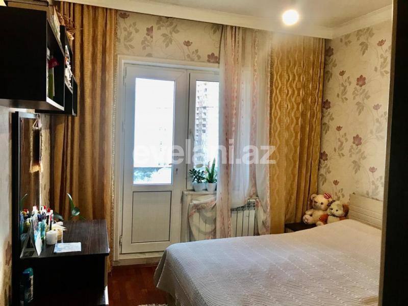 Satılır, köhnə tikili, 4 otaqlı, 112 m², İnşaatçılar m.