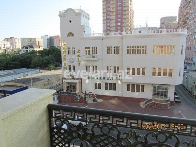 Satılır, yeni tikili, 5 otaqlı, 300 m², Gənclik m.