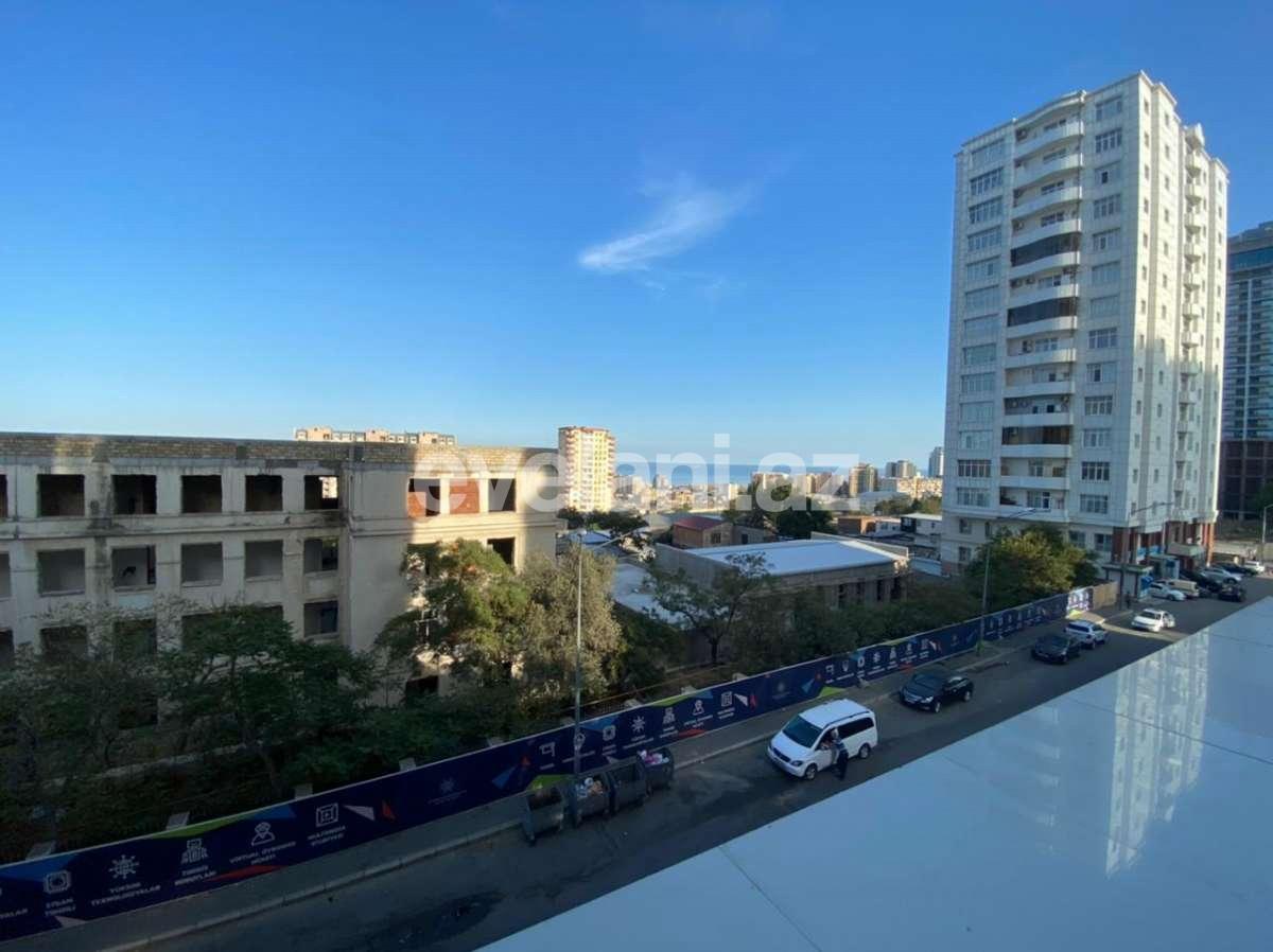 Satılır, yeni tikili, 4 otaqlı, 230 m², Elmlər Akademiyası m.