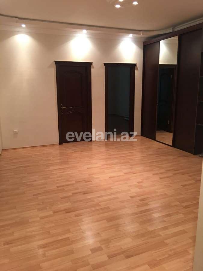 Satılır, yeni tikili, 4 otaqlı, 210 m², 28 may m.