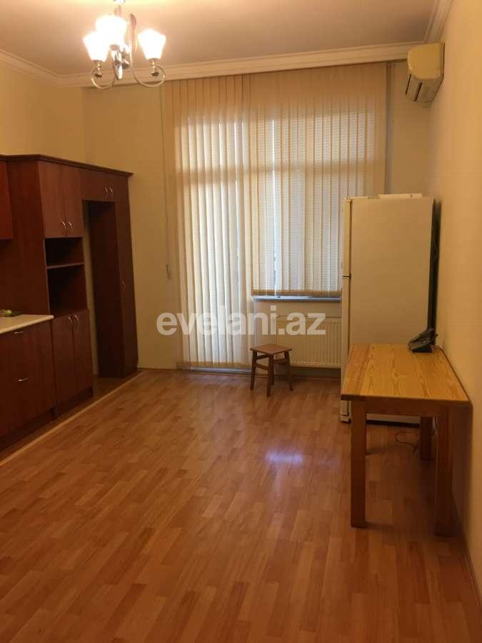 Satılır, yeni tikili, 4 otaqlı, 210 m², 28 may m.