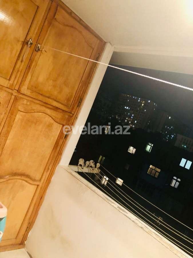 Sale, old building, 3 room, 70 m², Inshaatchilar m.