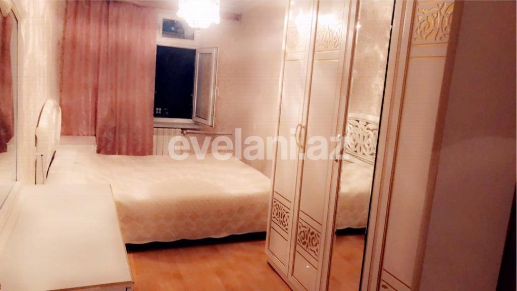 Sale, old building, 3 room, 70 m², Inshaatchilar m.