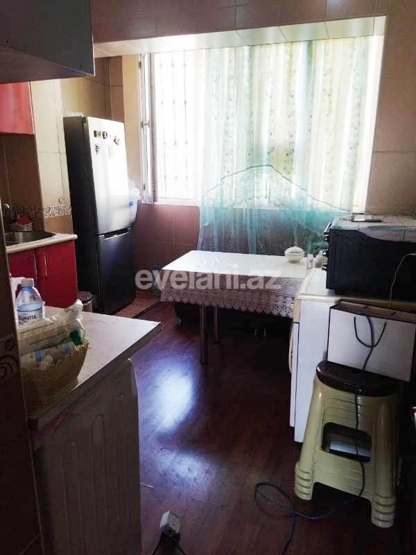 Satılır, köhnə tikili, 4 otaqlı, 112 m², İnşaatçılar m.