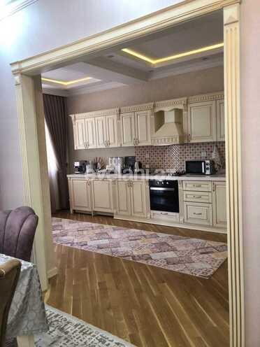 Сдаётся, новостройка, 2-комнаты, 105 m², 28 мая m.