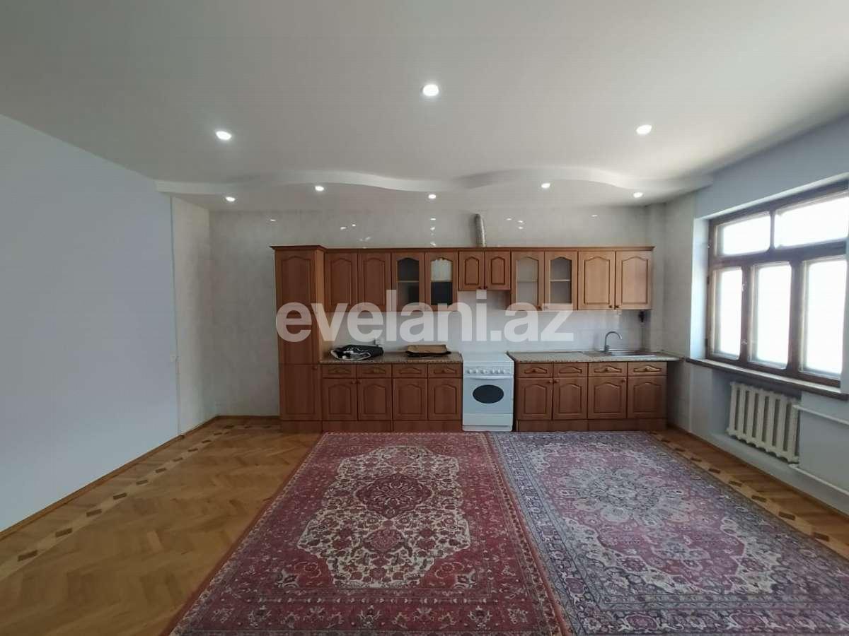 Satılır, villa, 12 otaqlı, 880 m², Elmlər Akademiyası m.