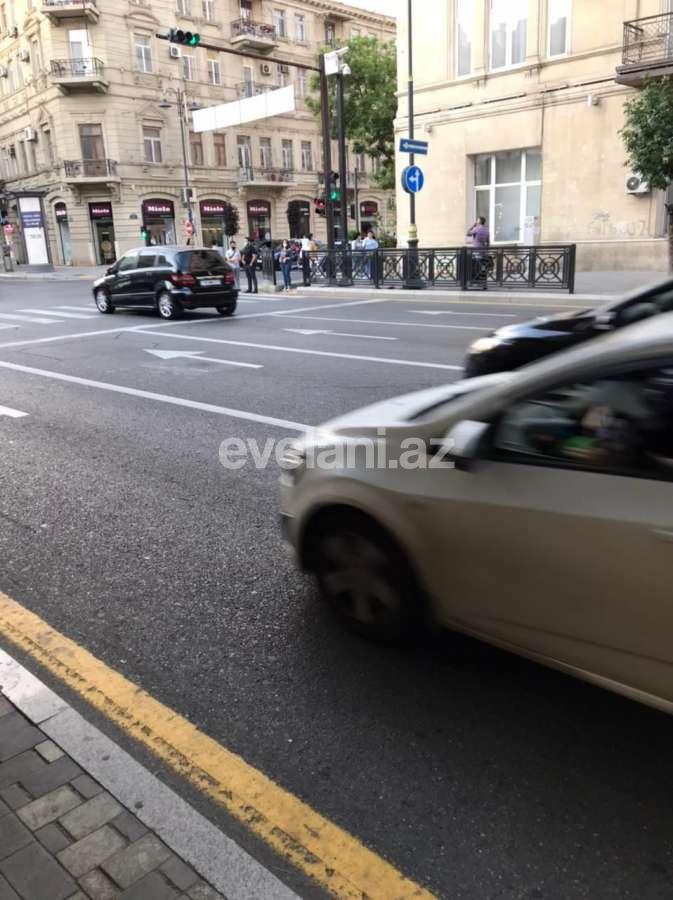 Satılır, köhnə tikili, 3 otaqlı, 65 m², 28 may m.