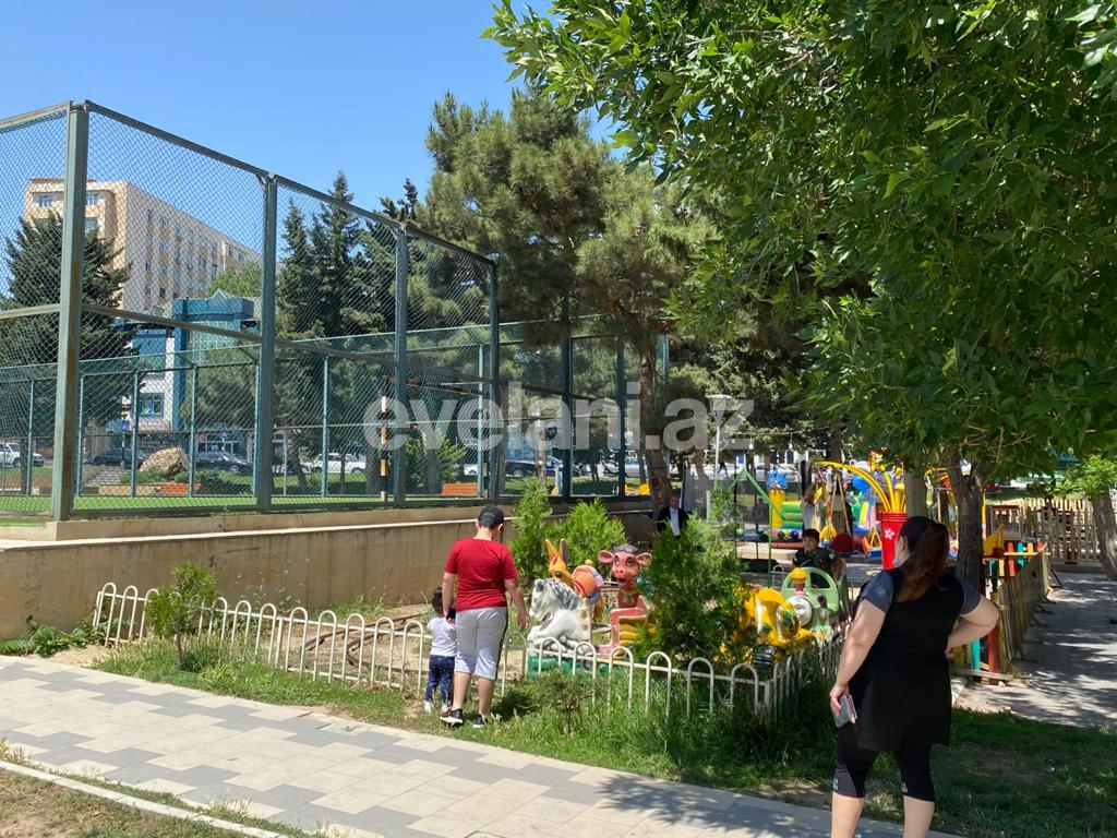 Satılır, yeni tikili, 2 otaqlı, 65 m², Memar Əcəmi m.