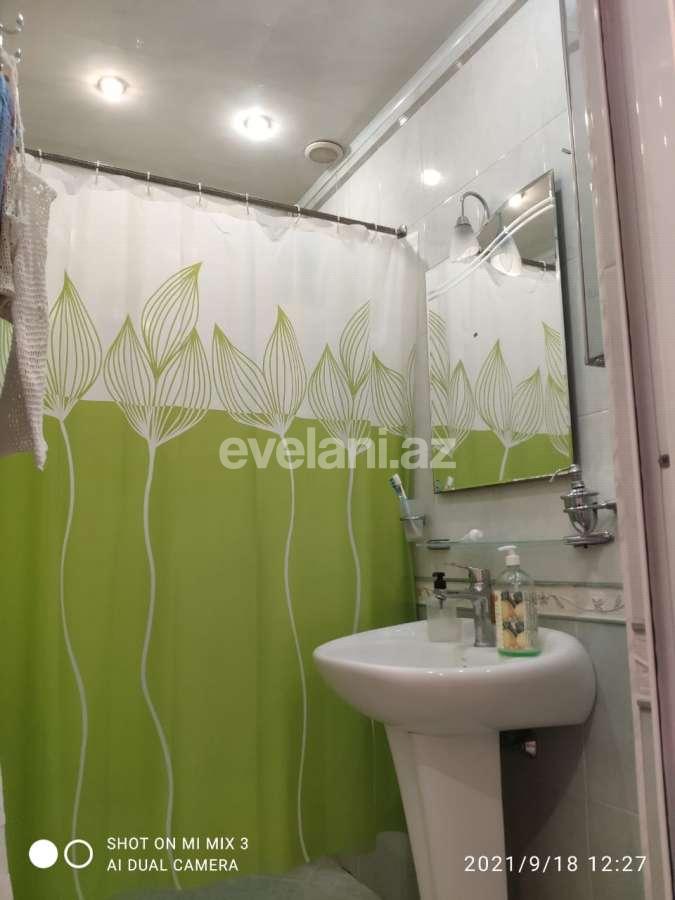 Sale, old building, 3 room, 100 m², 8 November m.