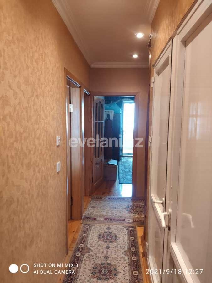 Sale, old building, 3 room, 100 m², 8 November m.