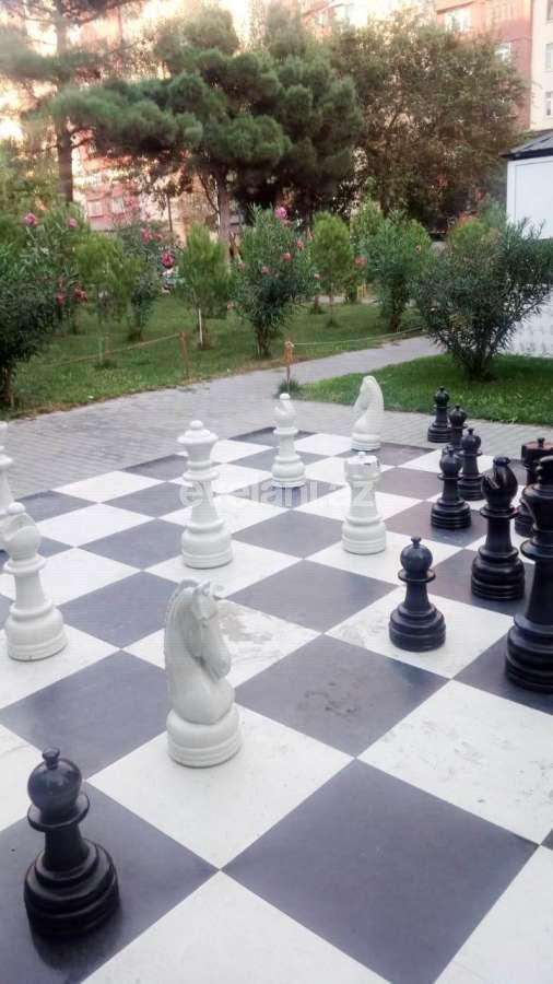 Satılır, köhnə tikili, 2 otaqlı, 45 m², Xalqlar Dostluğu m.