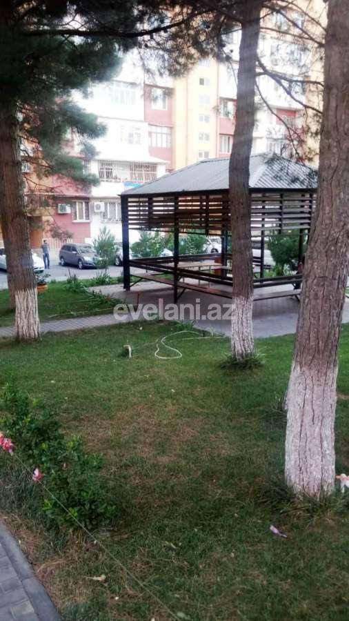 Satılır, köhnə tikili, 2 otaqlı, 45 m², Xalqlar Dostluğu m.