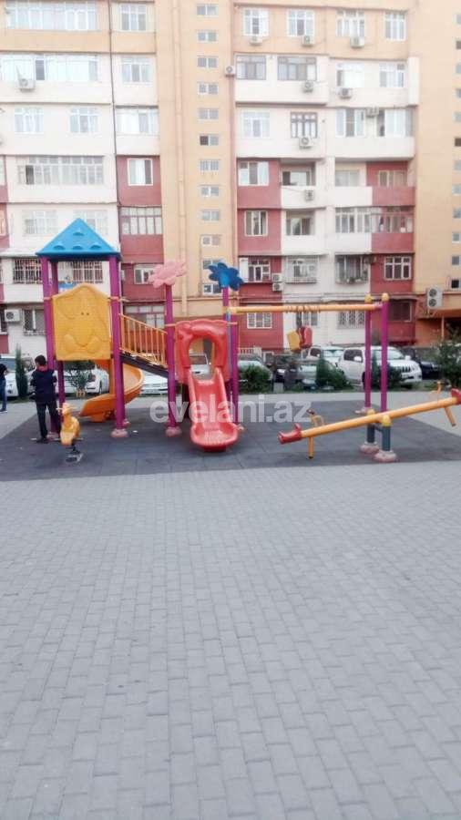 Satılır, köhnə tikili, 2 otaqlı, 45 m², Xalqlar Dostluğu m.